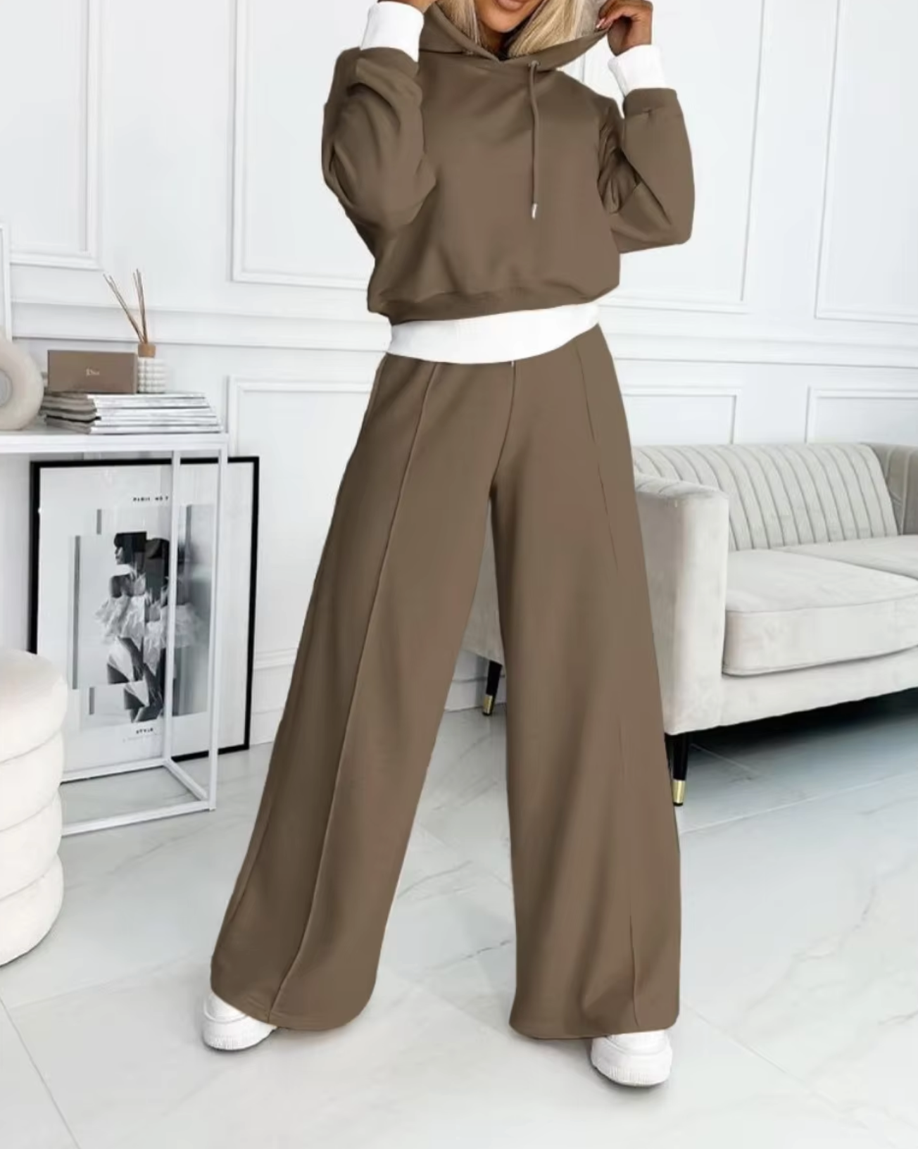 Kate – Zweiteiliges Set aus Kapuzenpullover und Hose mit weitem Bein