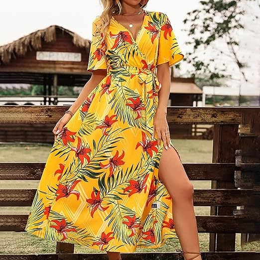 Clara - Tropical Print Gürtelkleid mit hoher Taille